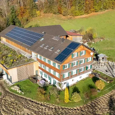 Bed & Breakfast Duerlinde 4*